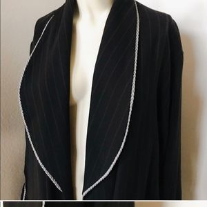 Vintage ⚡️ Black Striped Robe